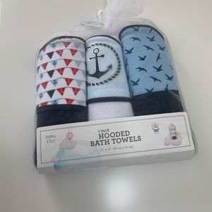 Hooded bath towel set